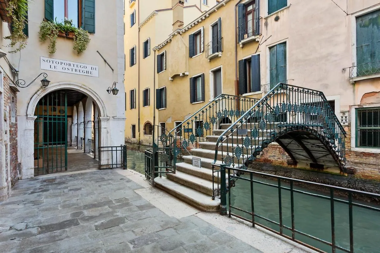 Vip Venice Rooms 0*,
